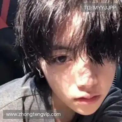 滑颢清